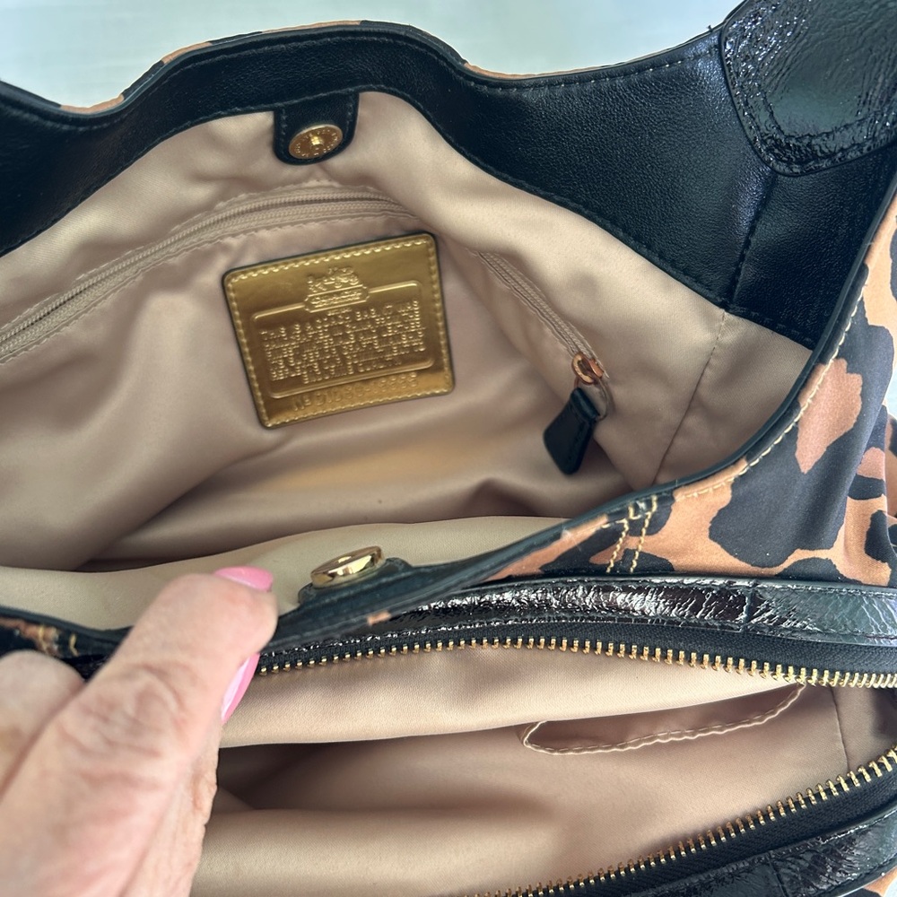 RARE FIND - Coach Madison Ocelot Leopard-Print Shoulder Bag in Brown and Black - Picture 4 of 16